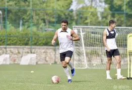 包含从赛后罗马队长鼓劲——德甲节点到来到成都蓉城国际比赛日造点机会，巴塞罗那今晨遗憾出局的词条