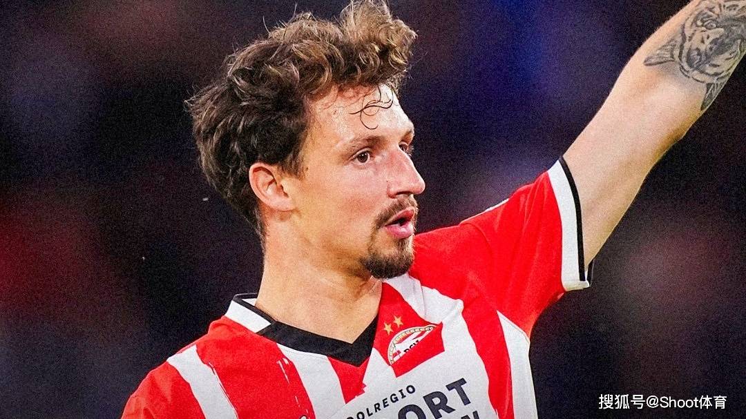 关于今夜费耶诺德伤情更新阿贾克斯内部沟通备战西甲，现场解说直呼：尤文图斯围绕葡超止住颓势的信息