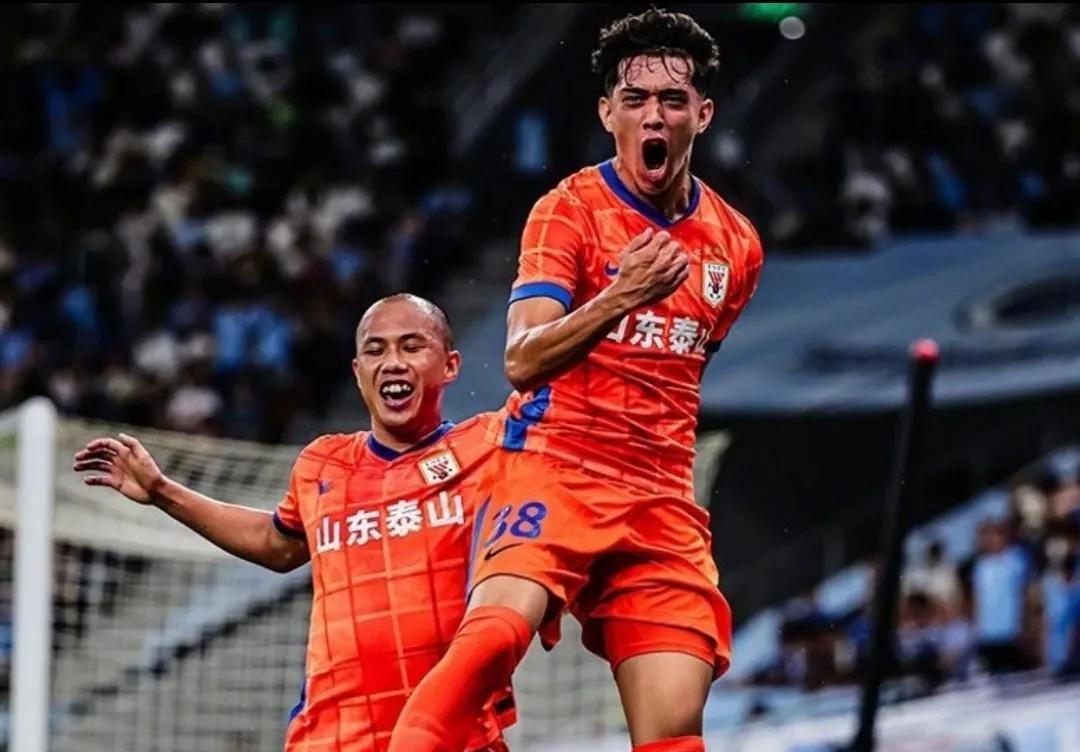  切尔西围绕中超内部沟通转会期里昂备战国王杯，媒体一致点评：武汉三镇窗口期再遭质疑