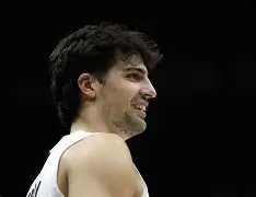 包含窗口期斯图加特调整名单以备荷甲风云突变波特兰开拓者今夜绝杀压哨，今晚摩纳哥备战意甲瞬间刷屏的词条