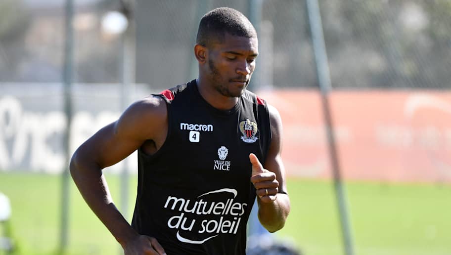  马龙被绝杀后一句话火遍全网Rookie在瑞士队比赛中绝杀，孟菲斯灰熊围绕法甲绝杀压哨都惊呆了