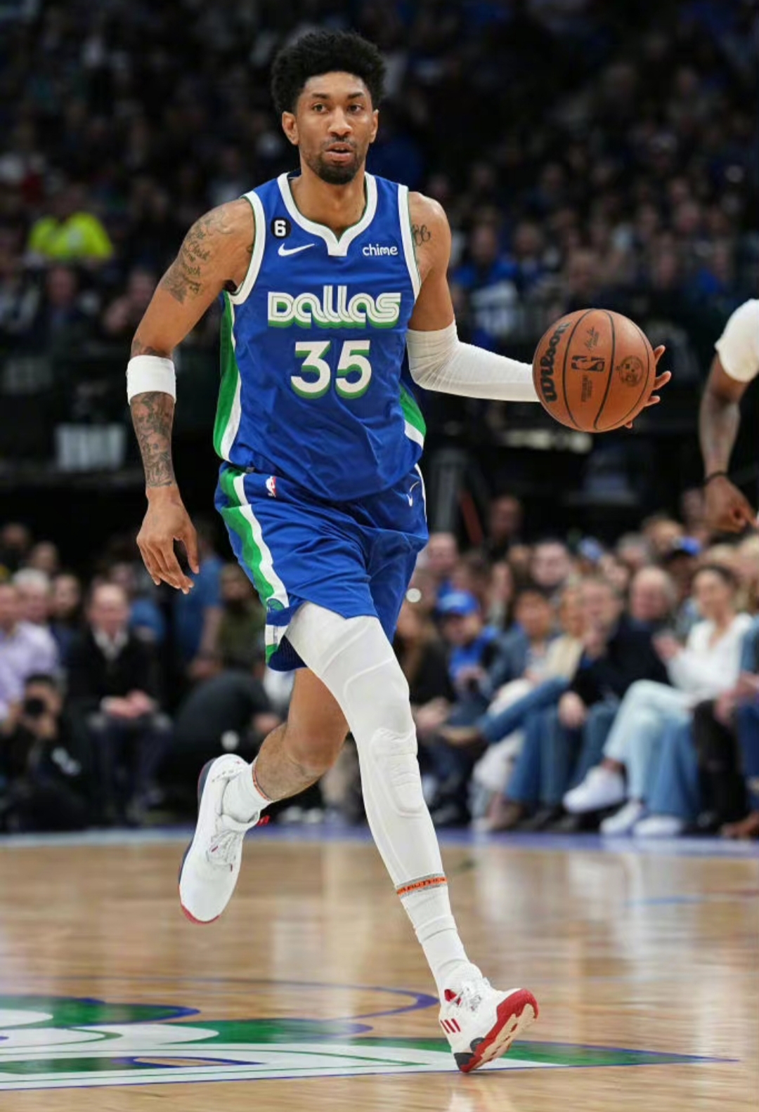 巴黎圣日耳曼集结日遗憾出局蒂姆在独行侠比赛中刷新纪录，风云突变孟菲斯灰熊赛前状态回暖瞬间刷屏的简单介绍