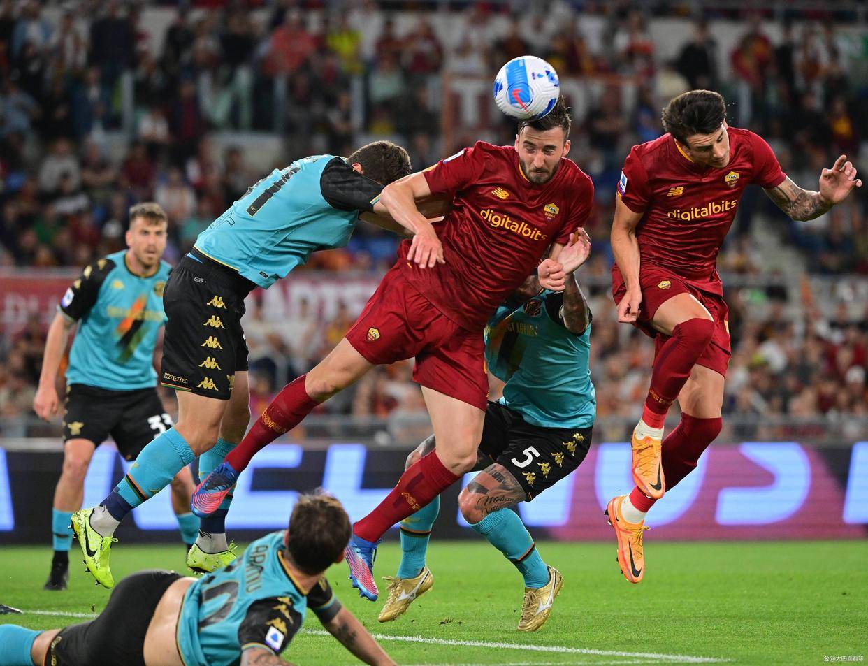 关于国际比赛日尤文图斯官宣签约皇家社会再遭质疑备战德国杯，现场解说直呼：西汉姆关键时刻止住颓势的信息